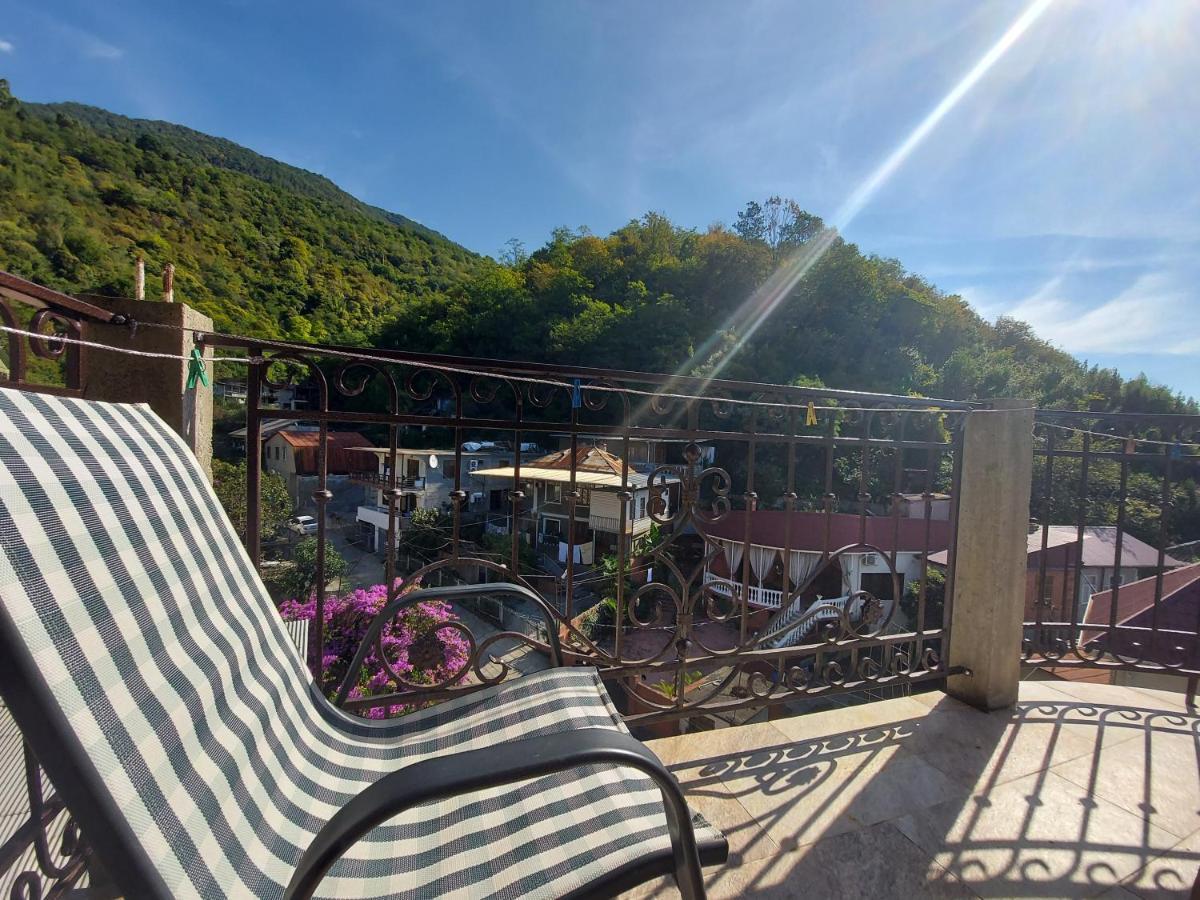 Гостевой Дом София 400 М До Моря Gagra Dış mekan fotoğraf