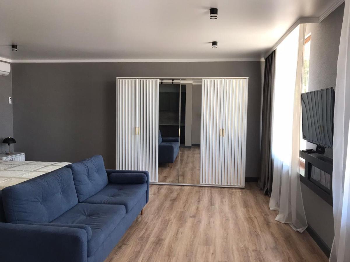 Гостевой Дом София 400 М До Моря Gagra Dış mekan fotoğraf