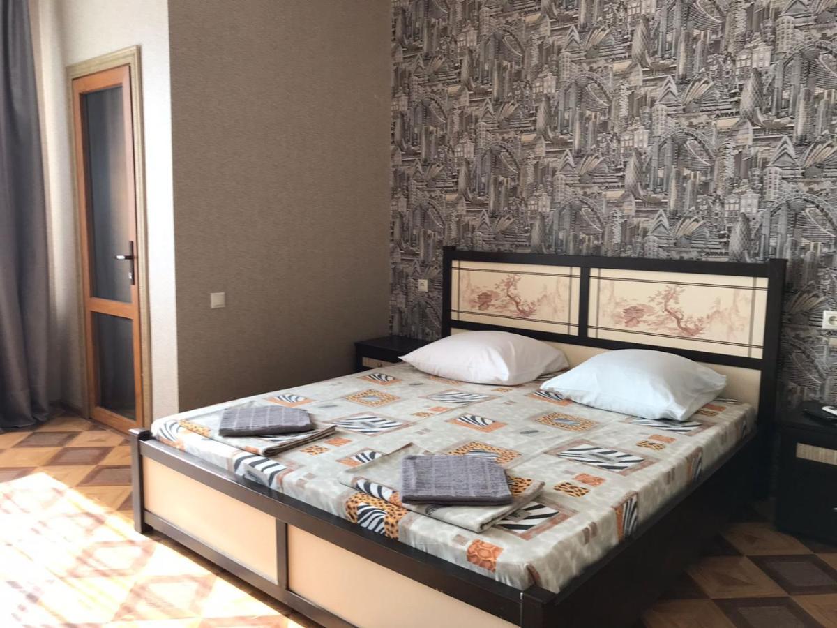 Гостевой Дом София 400 М До Моря Gagra Dış mekan fotoğraf